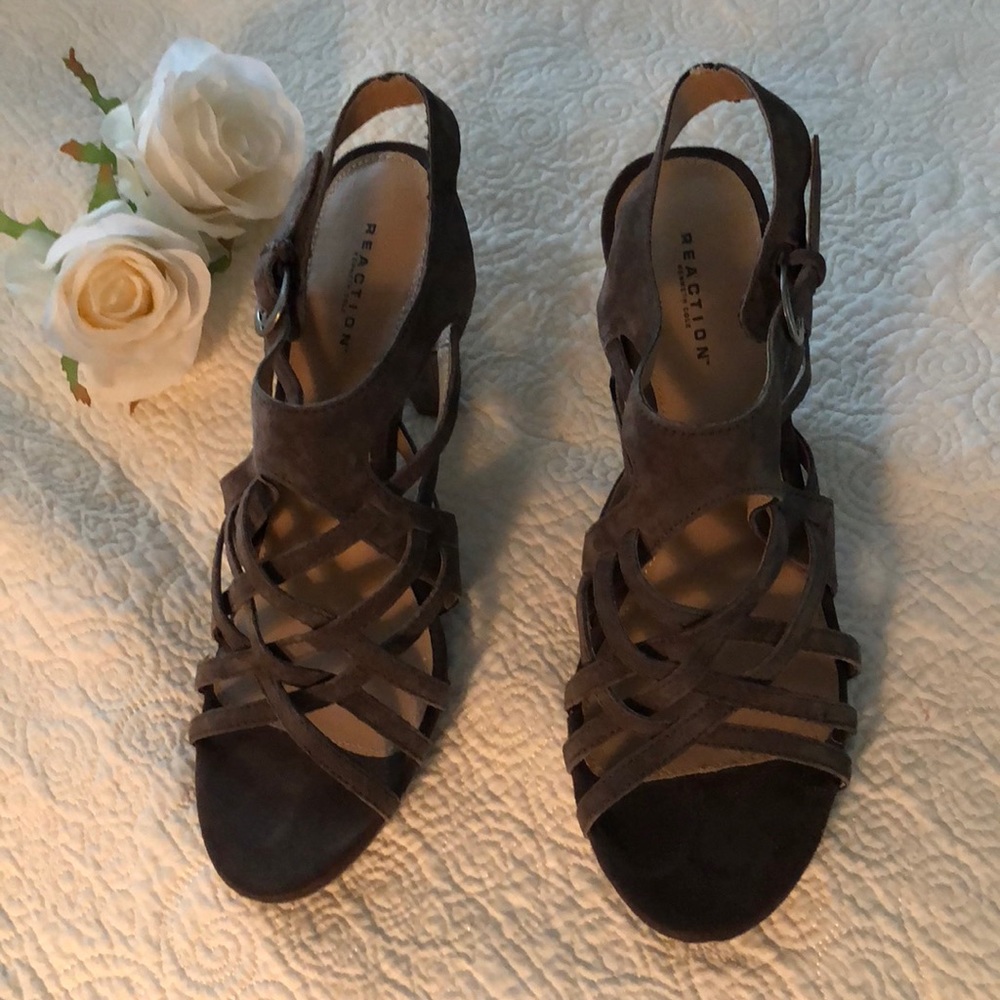 Sandals - Picture 2 of 4
